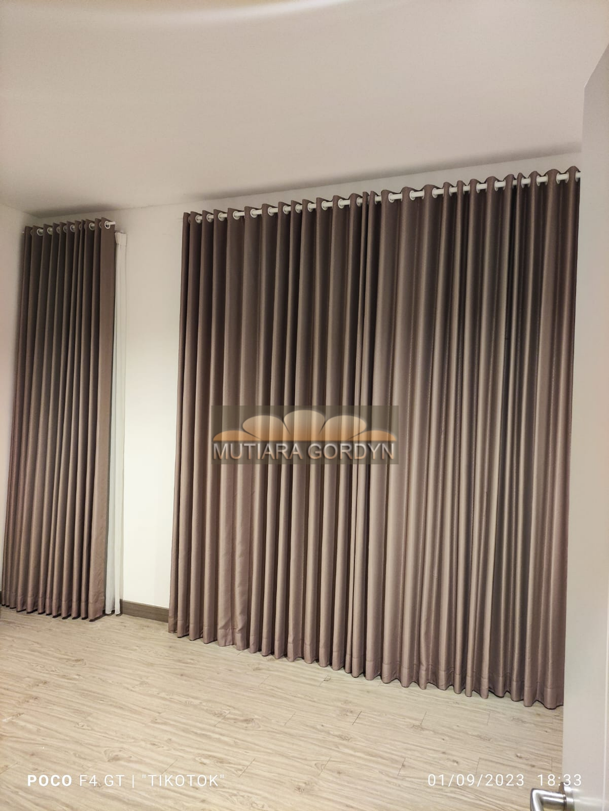 Gorden Minimalis Pejaten | Jual Roller Blind, Wooden Krey Kayu