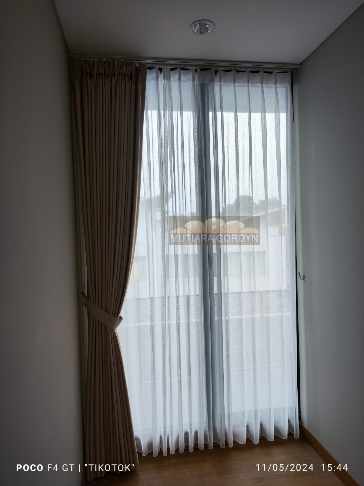 Gorden Minimalis Pejaten | Jual Roller Blind, Wooden Krey Kayu