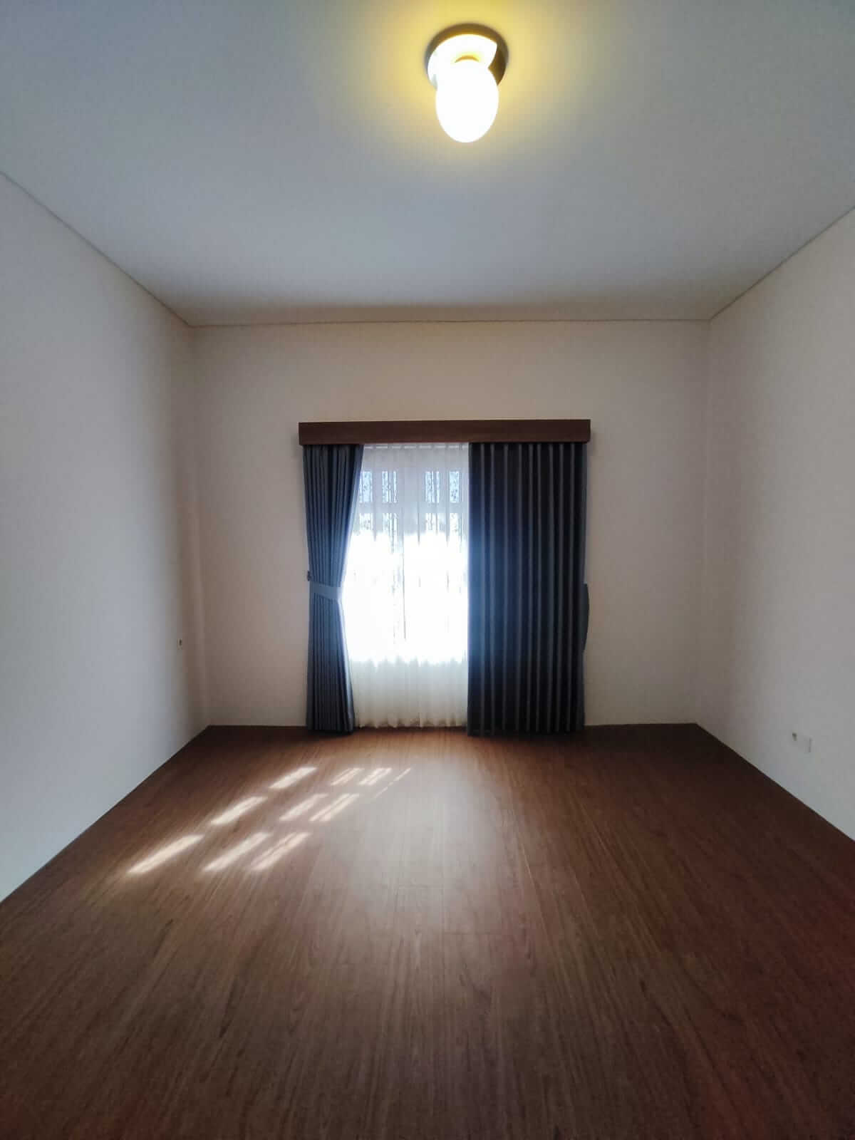 Toko Gorden di Lebak Bulus